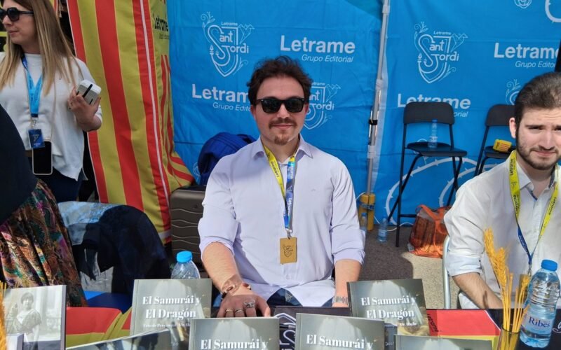 Ecto de Persanqui - Mr. Maybe presentó El Samurái y El Dragón en Sant Jordi 2025 con la Editorial Letrame