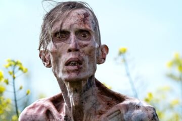 ‘28 años después’: Danny Boyle resucita el cine zombi con estilo, sustancia y furia pagana