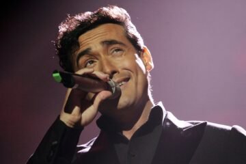 La vida de triunfador y la solitaria muerte a los 53 años de Carlos Marín, el español de Il Divo