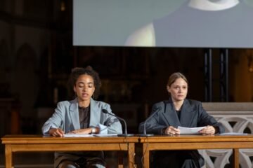 “La vergüenza debe cambiar de bando”: el festival de Viena escenifica el ‘caso Pelicot’