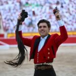 Guillermo Hermoso de Mendoza corta un rabo generoso y marca distancias