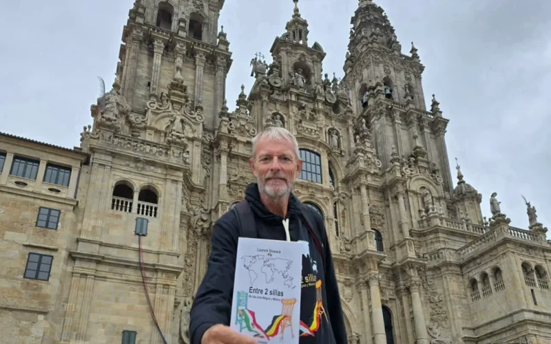 Laurent Slowack relata una vida entre dos mundos en su debut literario