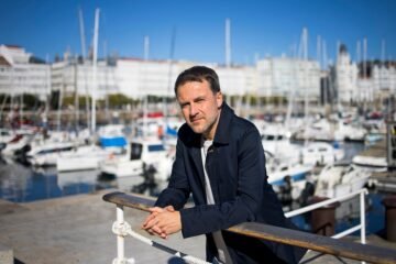 Arturo Lezcano: “El plano de la Galicia invisible es el mapamundi”