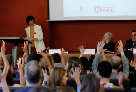 La RAE presenta en Perú la primera edición física del Diccionario Histórico de la Lengua