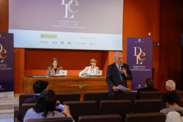 La RAE incorpora loguearse, microteatro, milenial o turismofobia al Diccionario