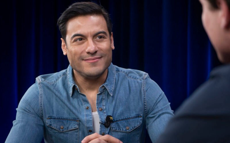 VÍDEO | Carlos Rivera: «Hacer música de amor hoy es un acto de rebeldía» | EL PURGATORIO