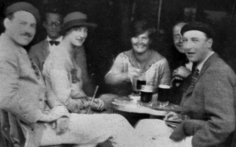 Un siglo de ‘Fiesta’: el mito español de Hemingway que alumbró a la generación perdida