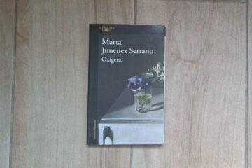 La poesía es lo contrario de la opinión