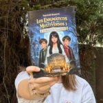 Noa Cob Romero debuta con “Los enigmáticos de los multiversos 1 – El misterio del cementerio”, una aventura juvenil llena de misterio, humor y fantasía