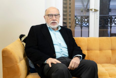 Martín Seco: «Sánchez pretende ser el salvador del mundo y no controla ni a su propio gobierno»