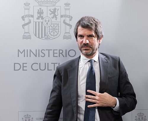 Urtasun, tras la absolución a Shakira: «Todas las personas que trabajan y viven en este país deben cumplir con sus obligaciones tributarias»
