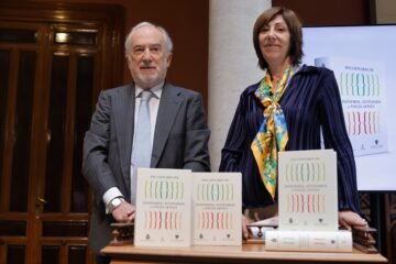 Borrachera, papalina, chupeta: la RAE presenta su primer ‘Diccionario de sinónimos y antónimos’ en tres siglos de historia