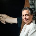 La apoteosis de 252 imágenes huérfanas de Cristina de Middel: “Uso la ficción para entender la realidad”