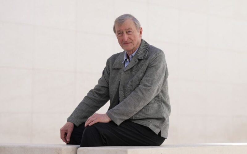 El escritor británico Julian Barnes, premio Princesa de Asturias de las Letras 2026
