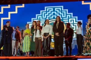 El Patio del Poncho 2026 abrió con una jornada de tradición, danza y grandes voces del folklore