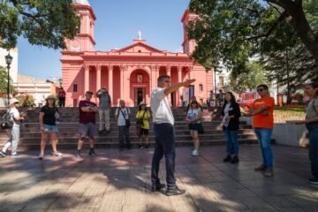 Pasos con historia: recorrido cultural en el centro catamarqueño