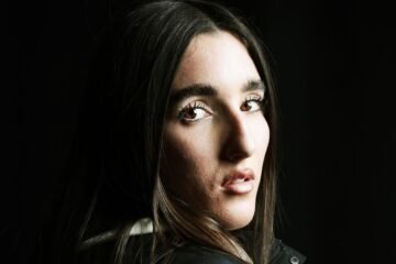 Los españoles Judeline y Rusowsky colaboran con Karol G en su nuevo disco, ‘No me arrepiento de sentir tanto’