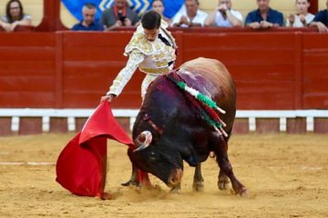 El triunfo de Daniel Crespo a golpe de corazón y la contrariedad de Morante de la Puebla en El Puerto de Santa María