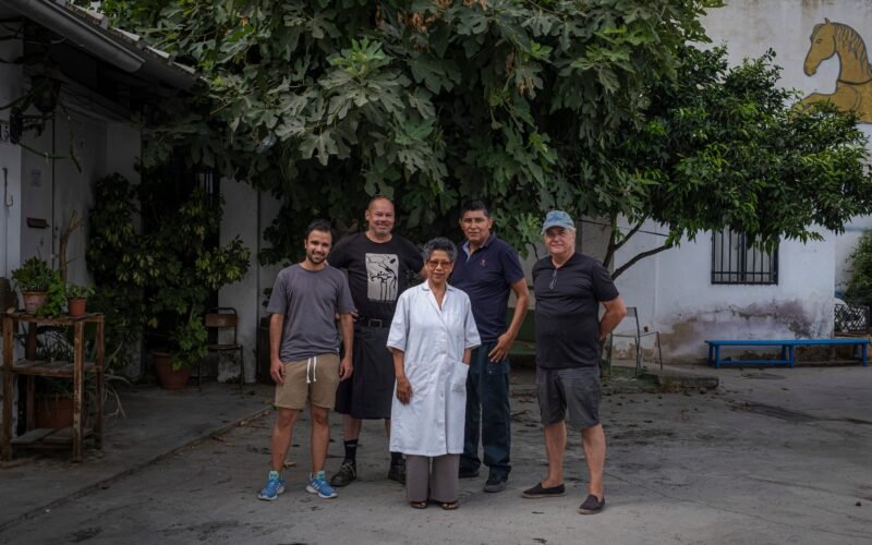 Los corralones de Sevilla se rebelan contra su extinción por la gentrificación