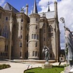 La casa del dragón y un palacio de cuento: León también celebra el Año Gaudí