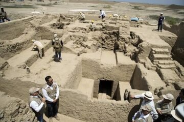 Descubren 38 tumbas intactas en Chan Chan, la gran ciudad preincaica de los chimú, en Perú