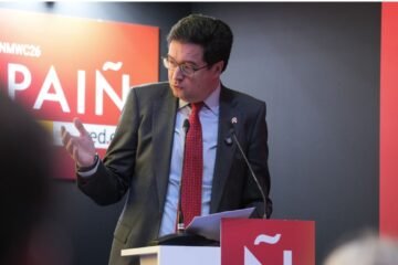 Óscar López se muestra convencido de que ‘La bola negra’ de Los Javis «lo va a reventar»