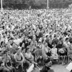 La Barraca en guerra después de Lorca: descubierta la mayor colección de fotografías inéditas de una función