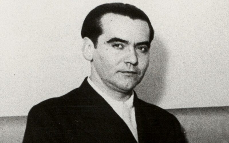 Federico García Lorca, escritor español, sobre la felicidad: «Para tener éxito en la vida hay que elegir bien de quiénes nos rodeamos y dar prioridad a quienes te obligan a ser mejor»